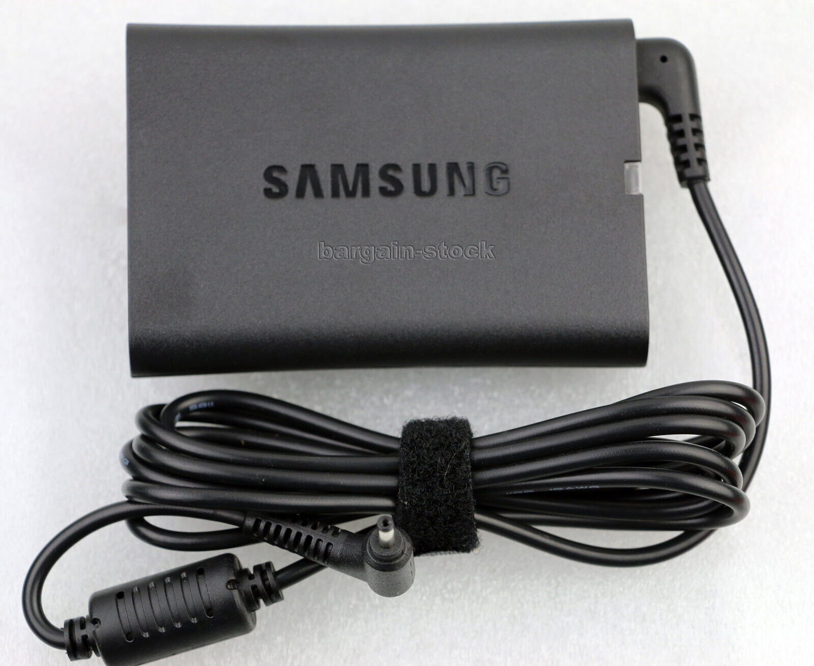 Original Samsung ATIV Book 9 NP930X2K-K02US AC Adapter Charger 19V 2.1A 40W