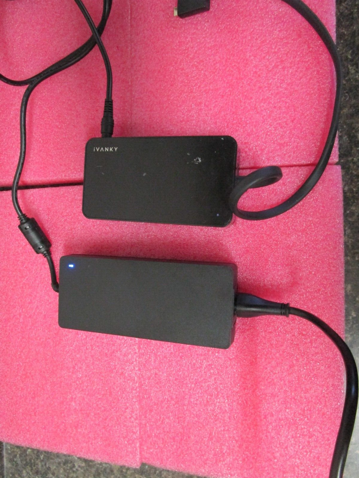 Ivanky VCD03 12 In 2 USB-C Macbook Pro Docking w/ Huntkey HKA18020090-6C Adapter