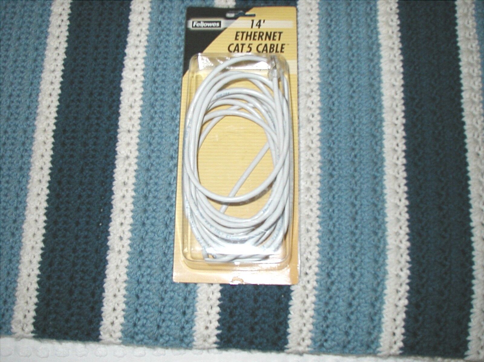 FELLOWES 14 Foot Ethernet Cat 5 Cable RJ-45