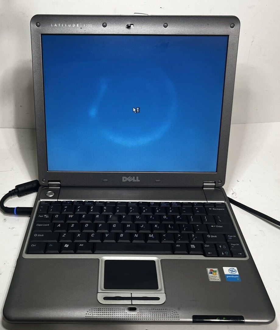 Dell Latitude X300 Laptop Intel Pentium M 1.2GHz 640MB NO PSU/HDD/OS