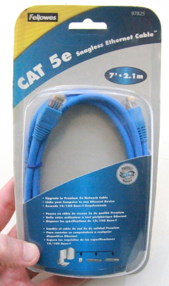 New Fellowes CAT 5e Snagless Ethernet Cable Blue 7 Feet 2.1 Meters 97825 WS823