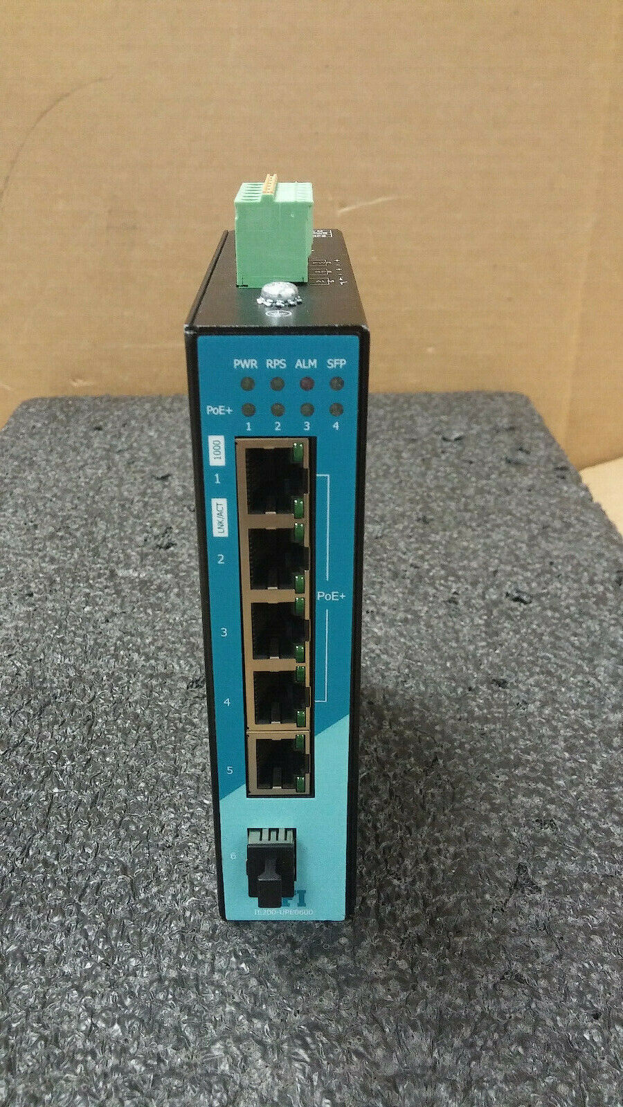 DFI IE200-UPE0600 POE Power Over Internet Switch Unmanaged 