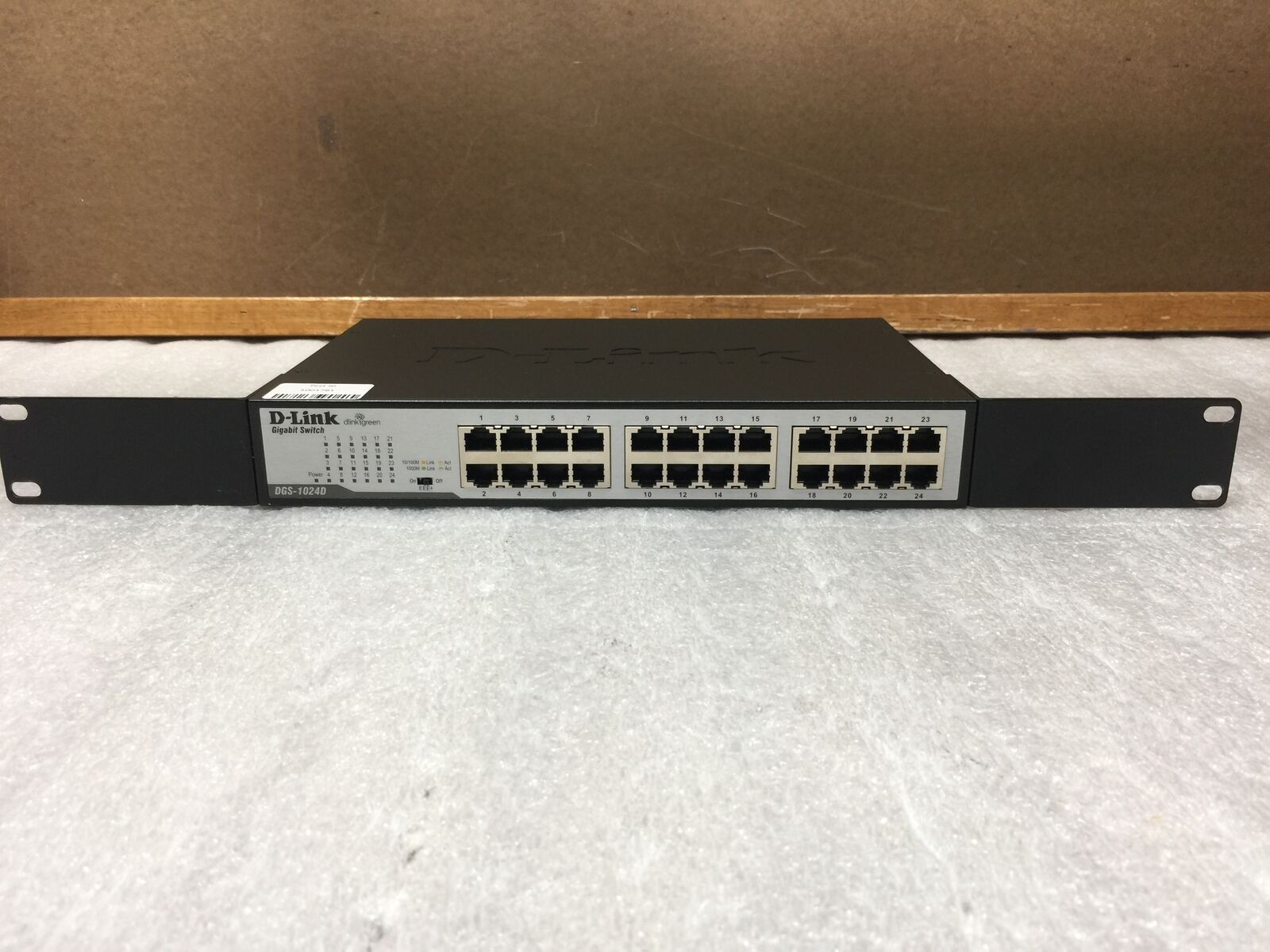 D-Link DGS DGS-1024D 24-Ports Gigabit Switch - Tested and Working, w/Rack Ears