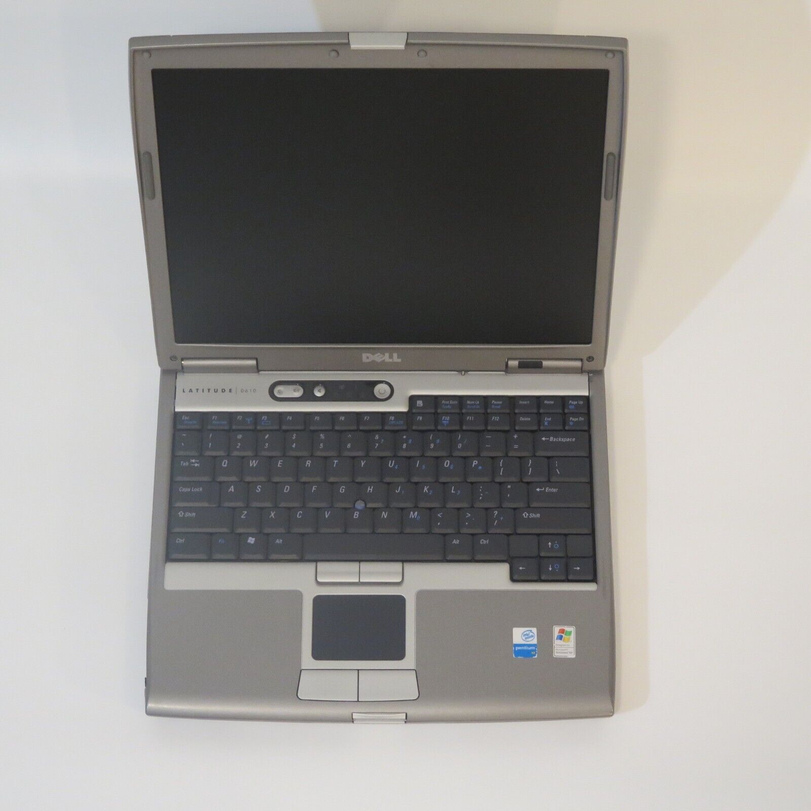 Beautiful Dell Latitude D610 laptop 1.73 GHz 20GB 512MB WinXPProf- Parallel port