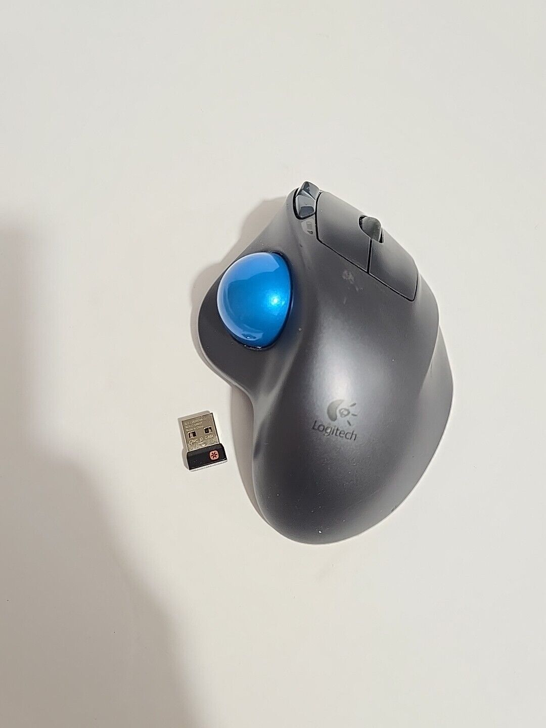 Logitech M570 Wireless Trackball Mouse Ergonomic Model T-R0001 With dongle