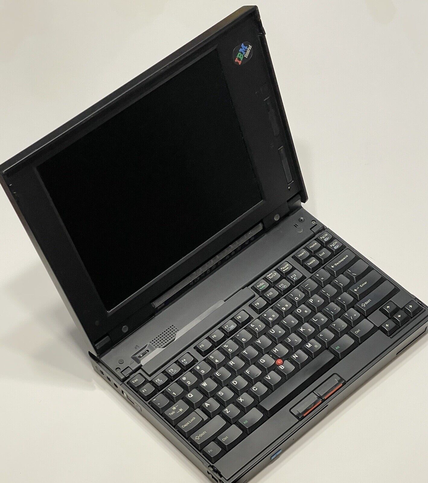 Vintage IBM ThinkPad 365E 1995 Laptop Computer With CD ROM Drive RARE