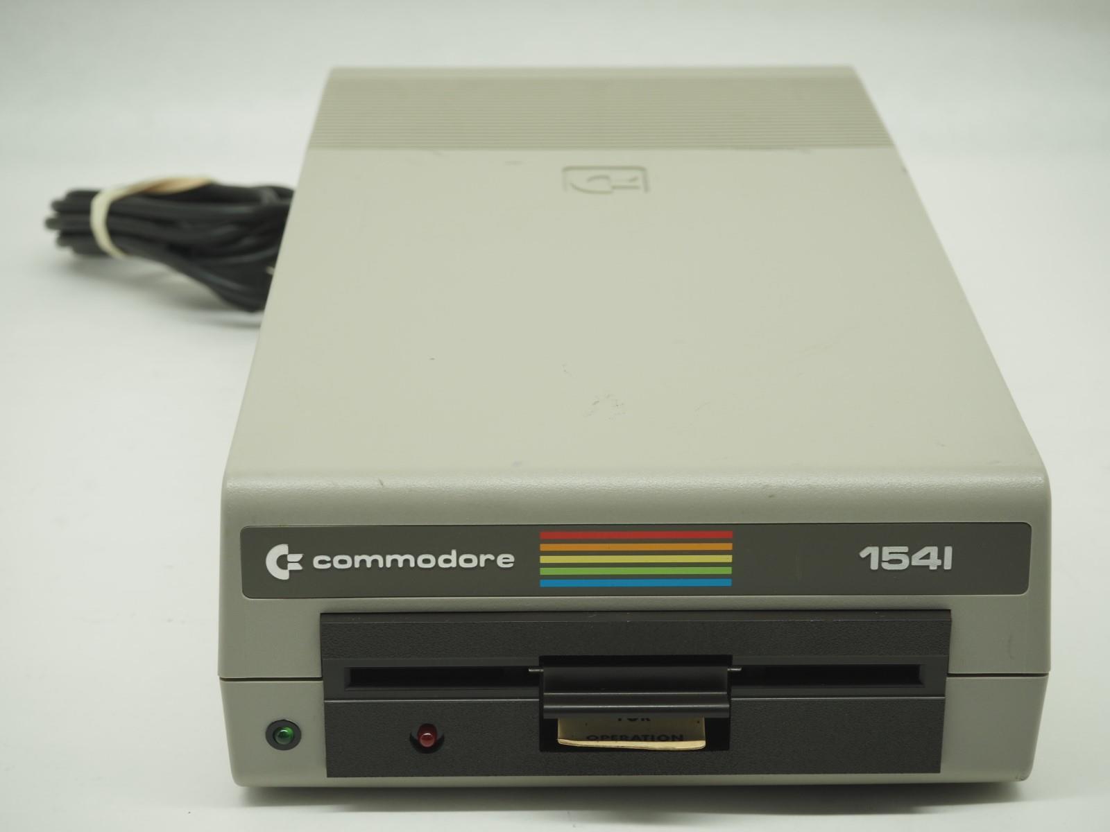 Vintage COMMODORE 64 1541 Floppy Disk Drive *Powers Up* 