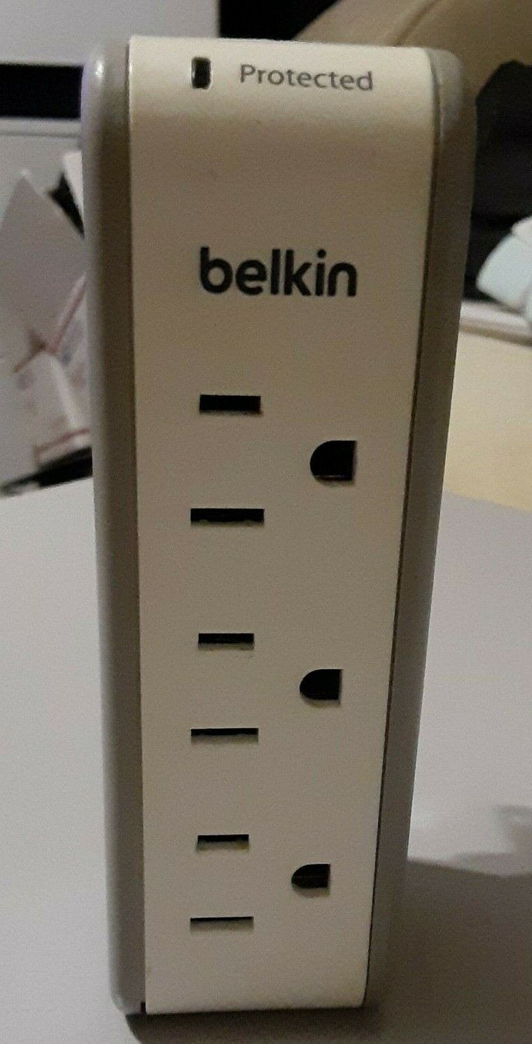 Belkin SurgePlus USB Swivel Surge Protector and Charger (power strip and USB)