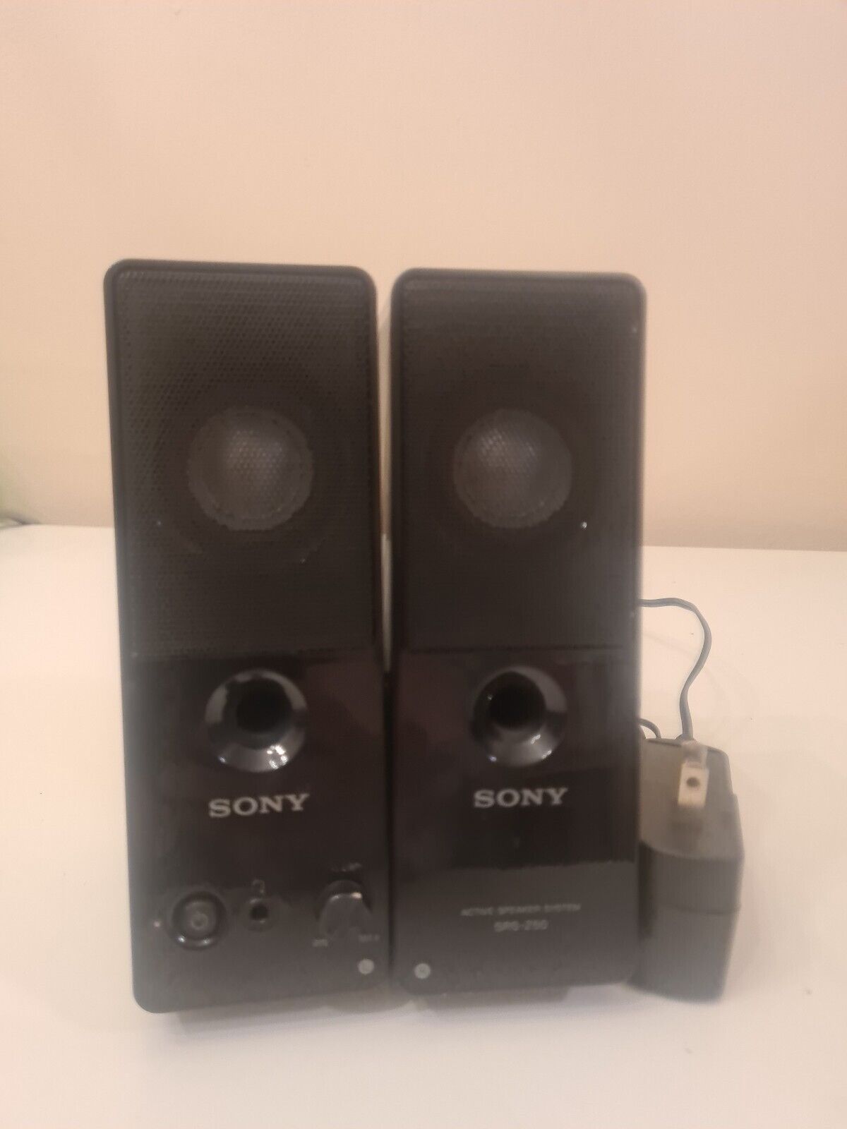 Sony SRS-Z50 PC Computer Desktop Speakers System + All Wires External