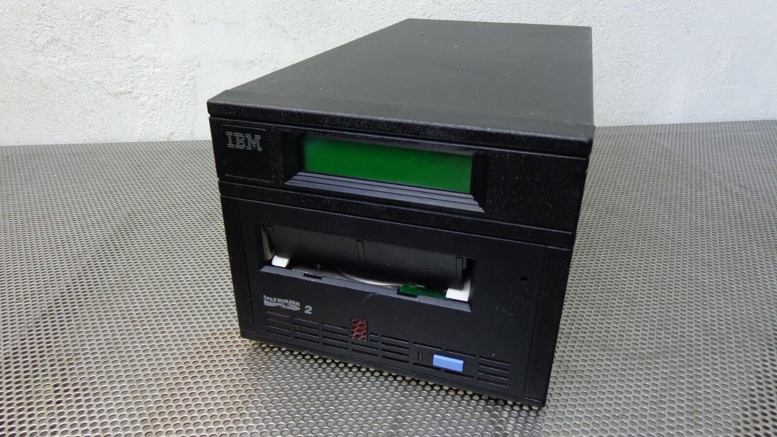 IBM LTO-2 400Gb Tape drive 3580-H23 EXTERNAL HVD Ultrium 3580H23 18P7226 18P7269