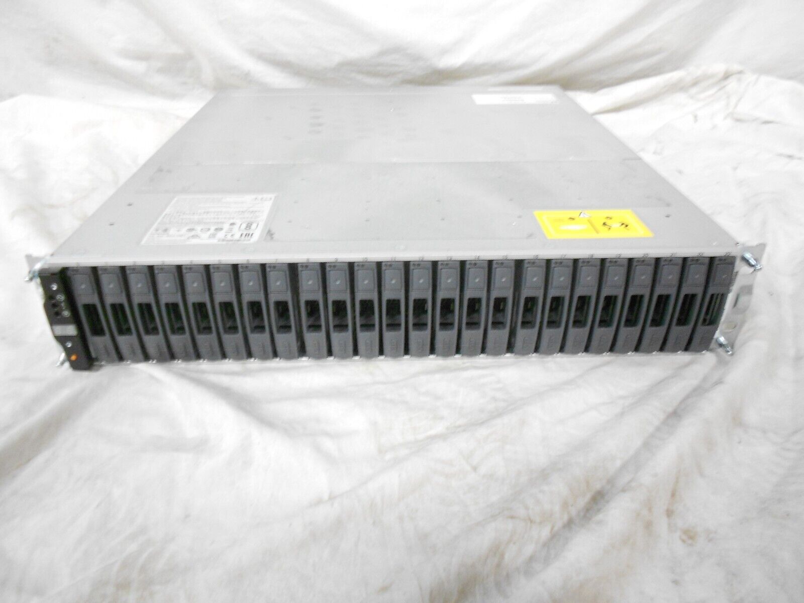 Netapp FAS2650 Storage Array 24x 2.5