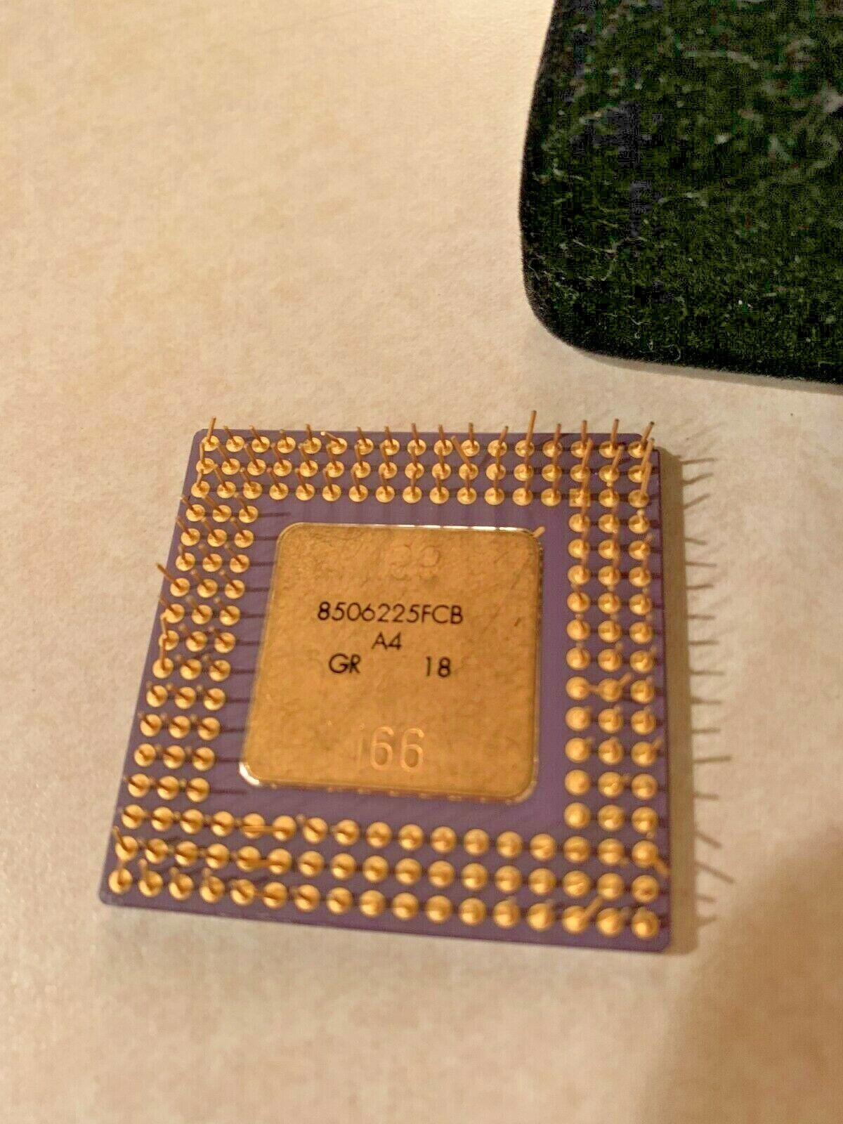 Vintage 1989 Intel i486 DX2 CPU Processor A88486DX-33  Gold Refining Collector
