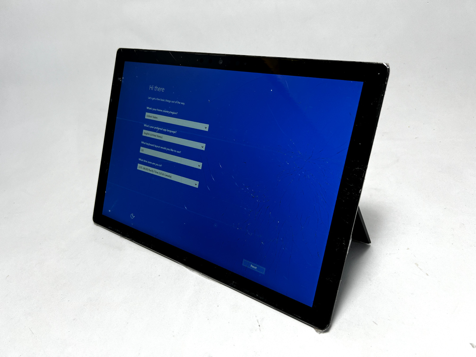 Microsoft Surface Pro 7 1866, i7, 16GB, 256GB - Cracked Screen