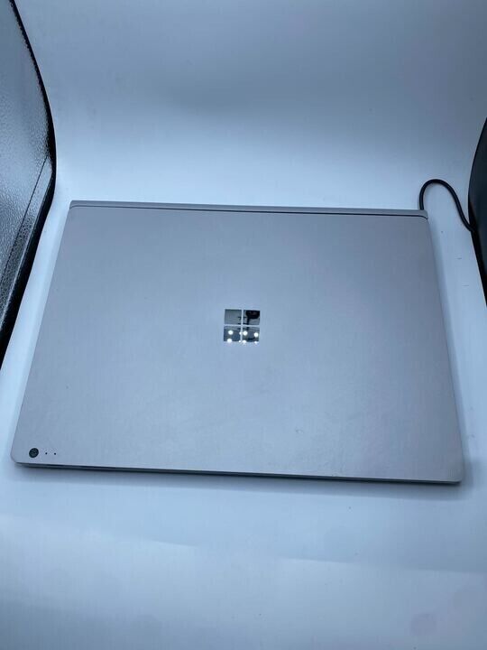 Microsoft Surface Book 2 13.5'' 256GB SSD - Intel Core i7-8650U - 16GB -See Desc