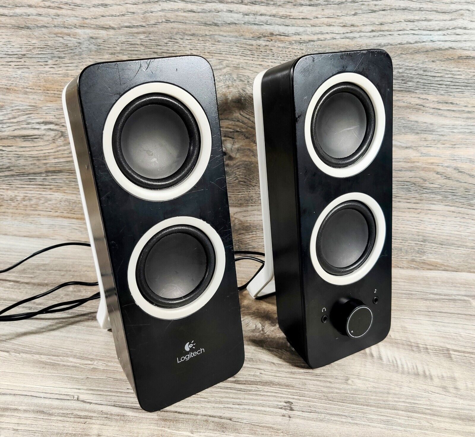 Logitech Z200 Stereo Multimedia Speakers With Tone Control