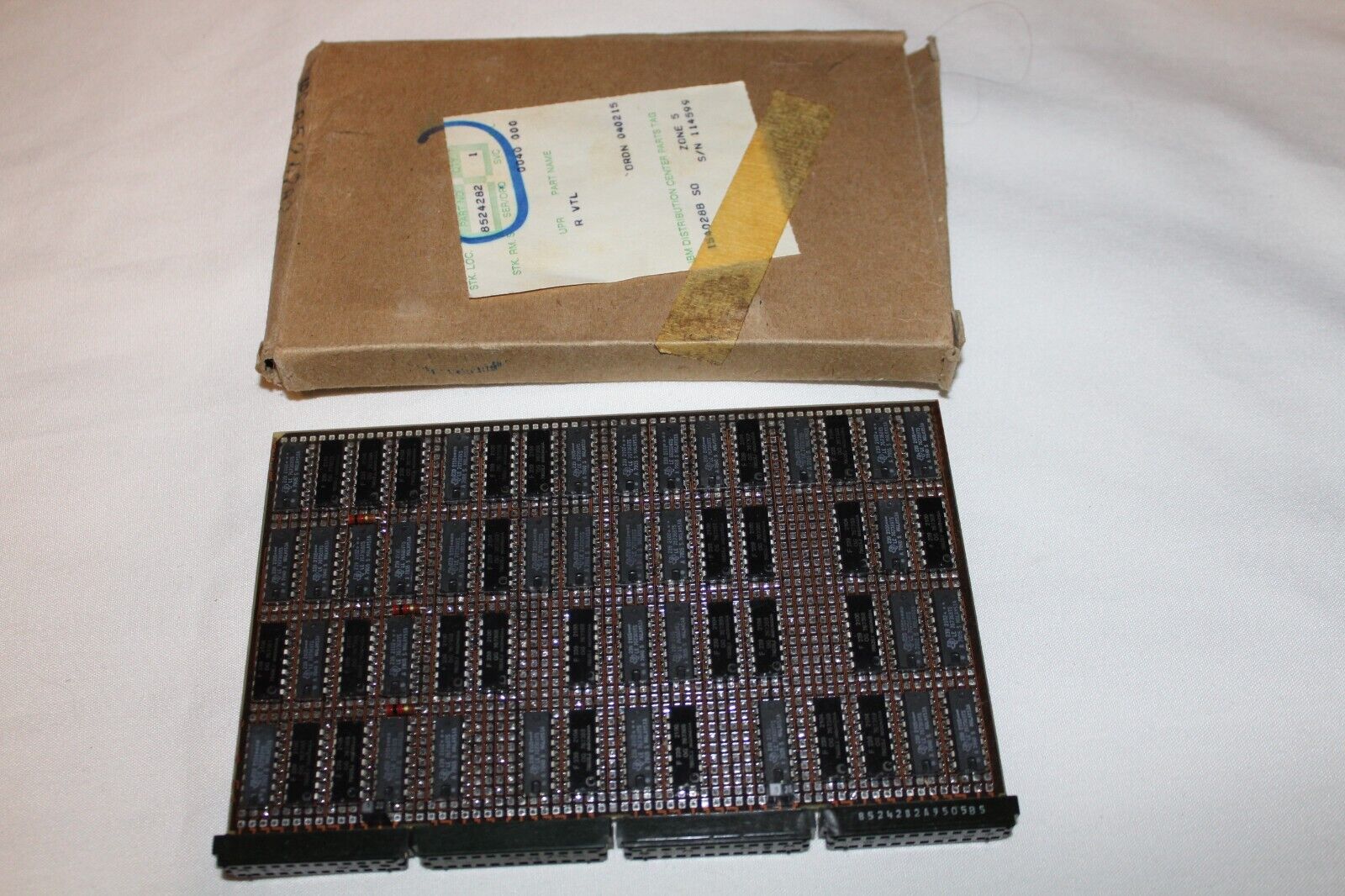 VINTAGE IBM SLT card w/ Inventory box  8524282