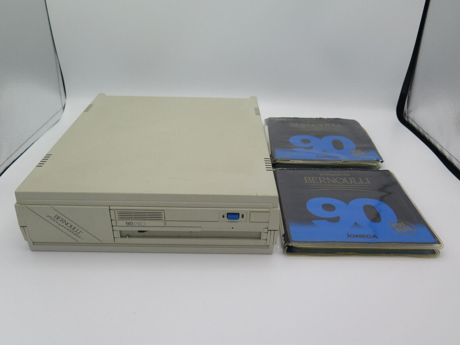 Iomega Bernoulli Box 90 Pro Vintage SCSI Disk Drive w/ 2 Disks
