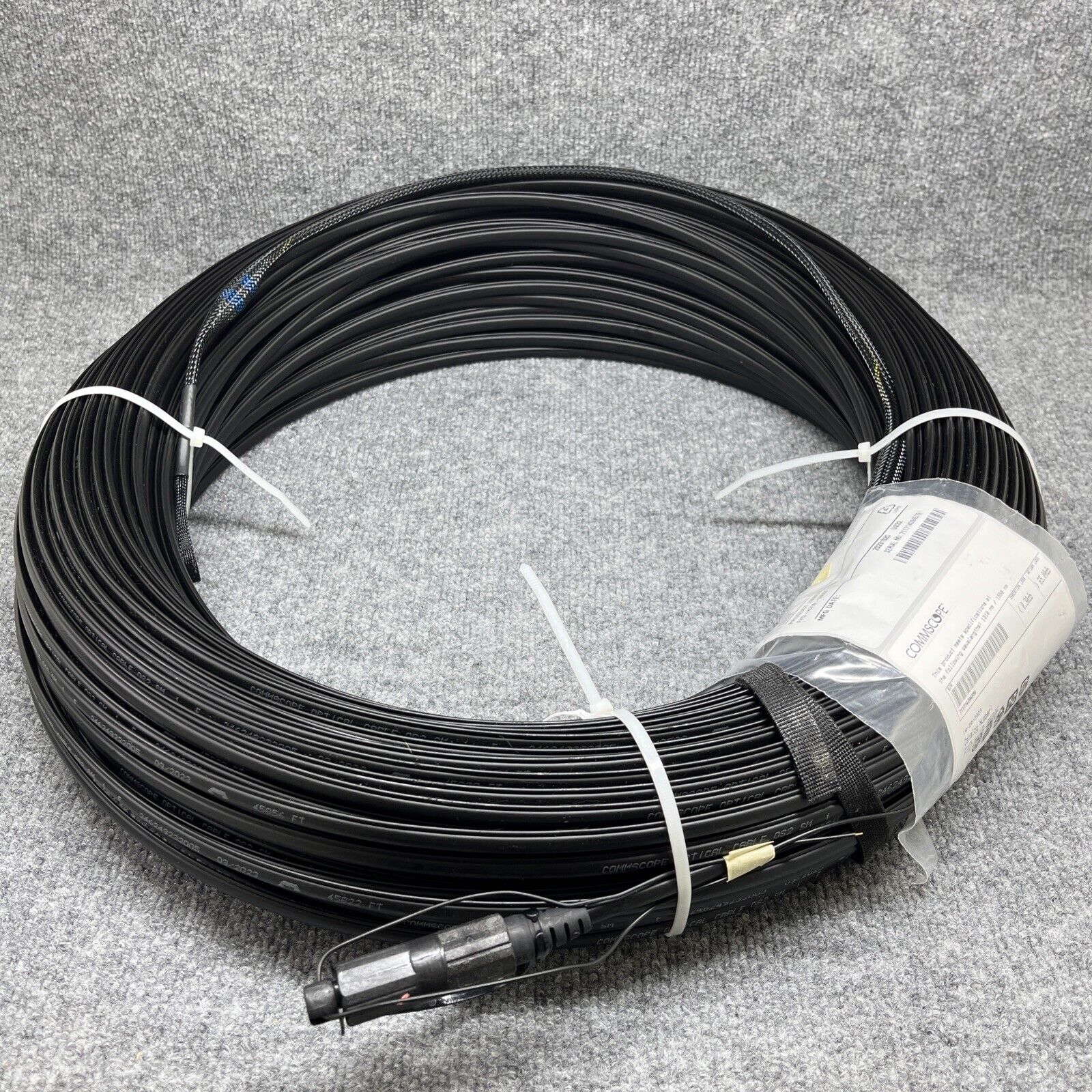500ft CommScope FHD-HJ1B-0500F Fiber Drop Cable Assembly Locatable Flat SC/APC