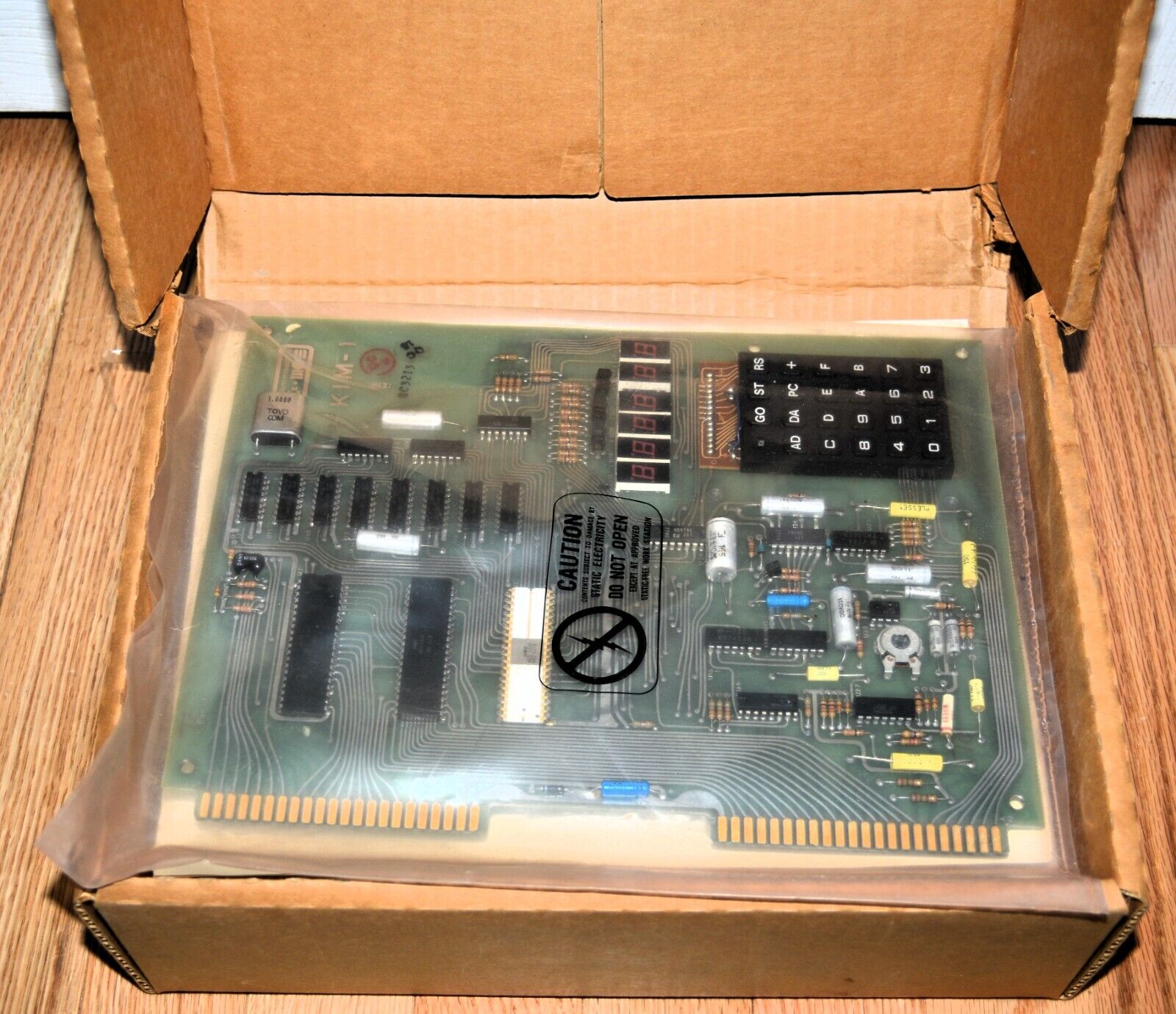Commodore MOS KIM-1 microcomputer  Rev G in Box with manuals Serial  3213