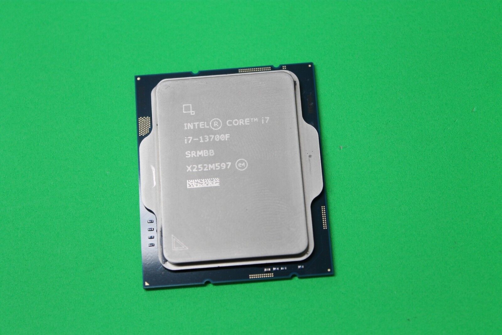 Intel Core i7-13700F Desktop Processor 16 core (8P+8E) 24 Threads LGA1700 SRMBB