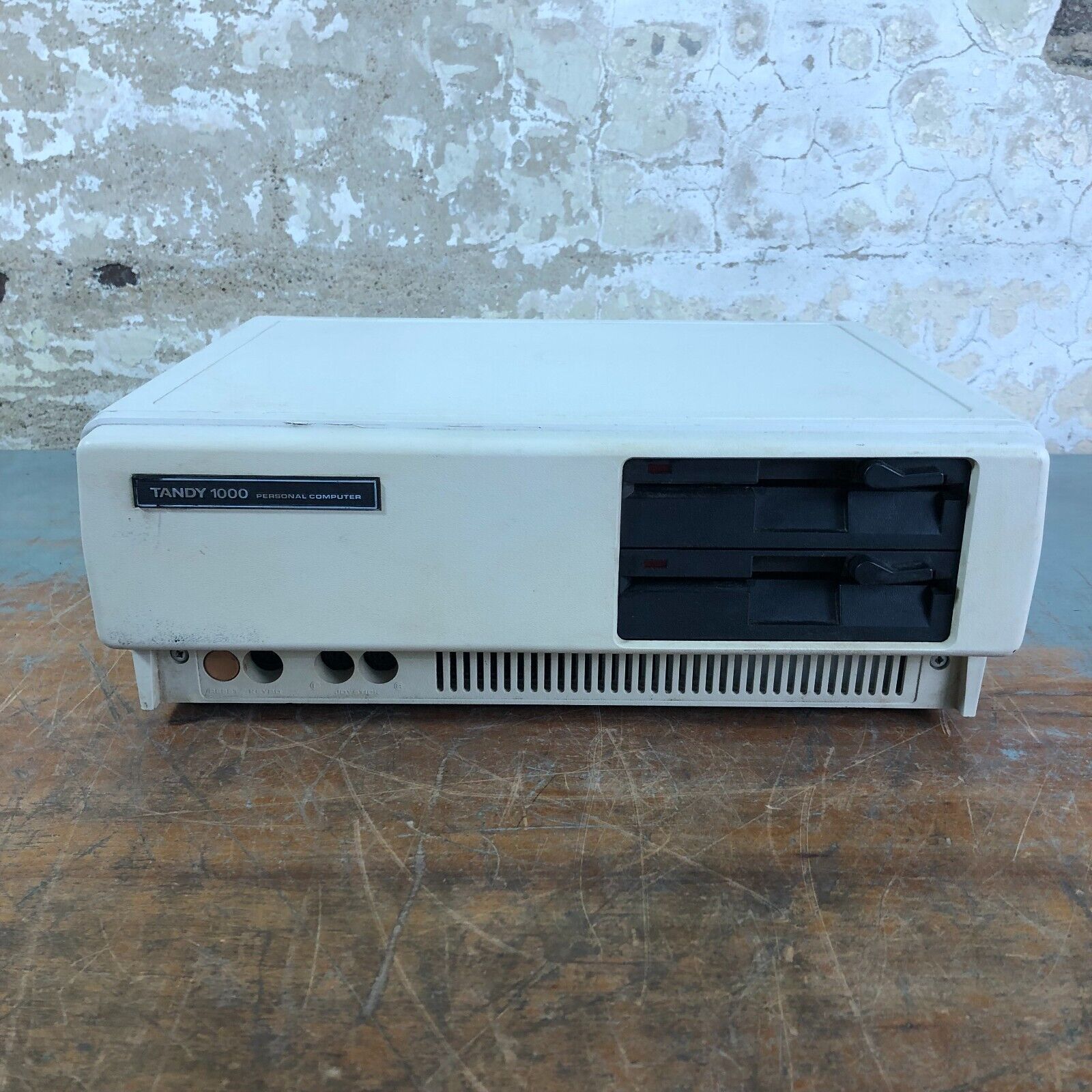 Vintage Tandy 1000 25-1600 Personal Computer - Ready for Restore
