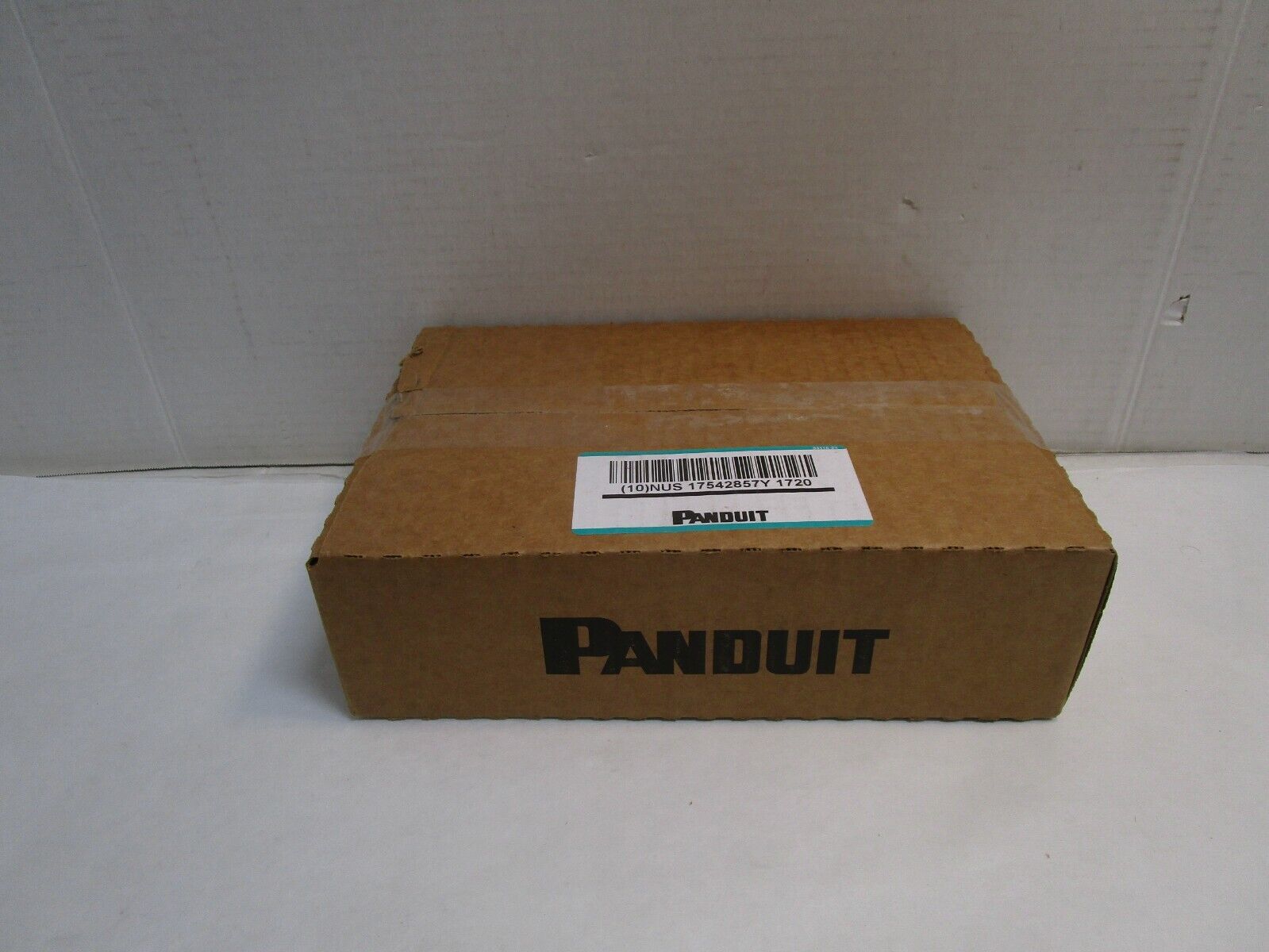 BOX OF 50 PANDUIT Giga-TX Cat6 jacks CJ688TGBU NEW SEALED 