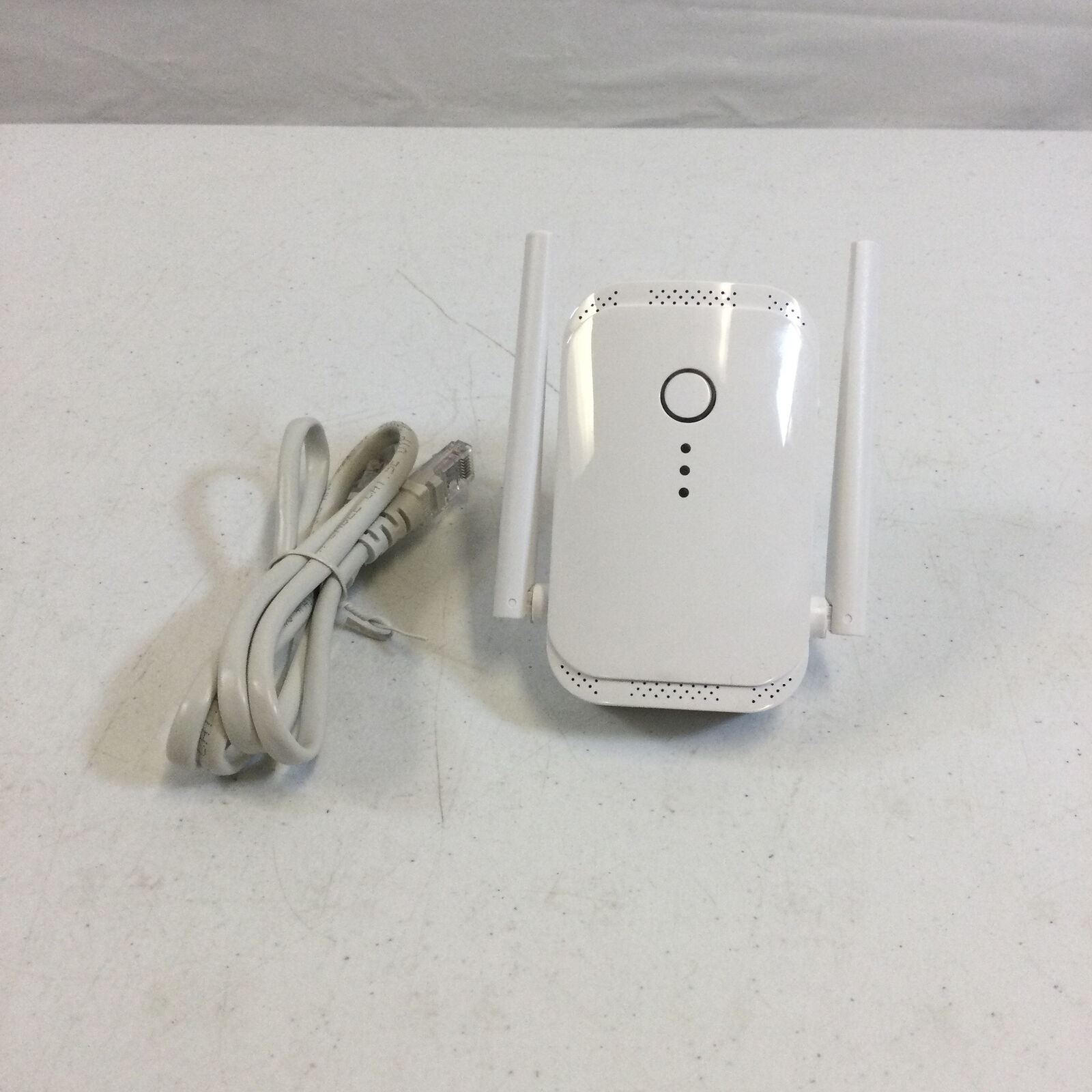 Macard N300 White Wireless High Speed Fast WiFi Signal Range Booster Extender