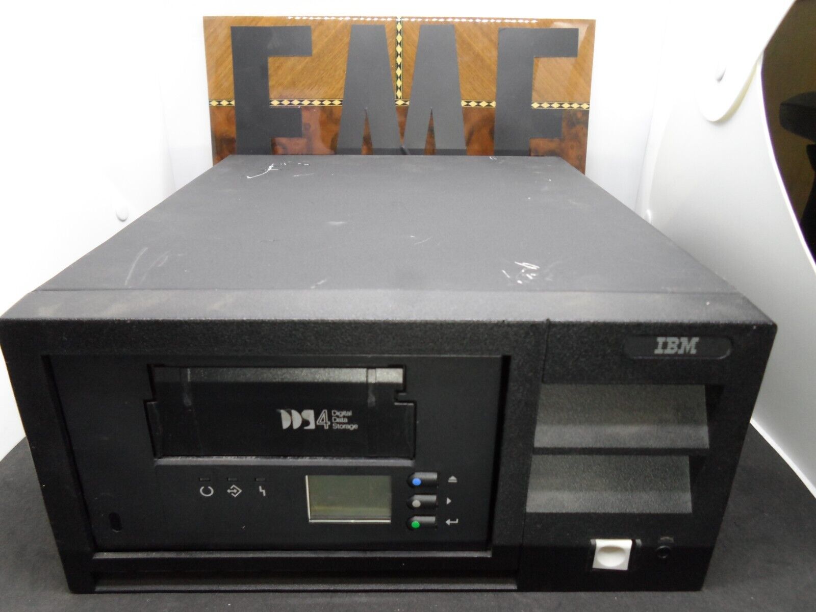 IBM DDS4 DAT40 3503-B1X Tape Drive External AutoLoader 24P2442 PowerButtonBroken