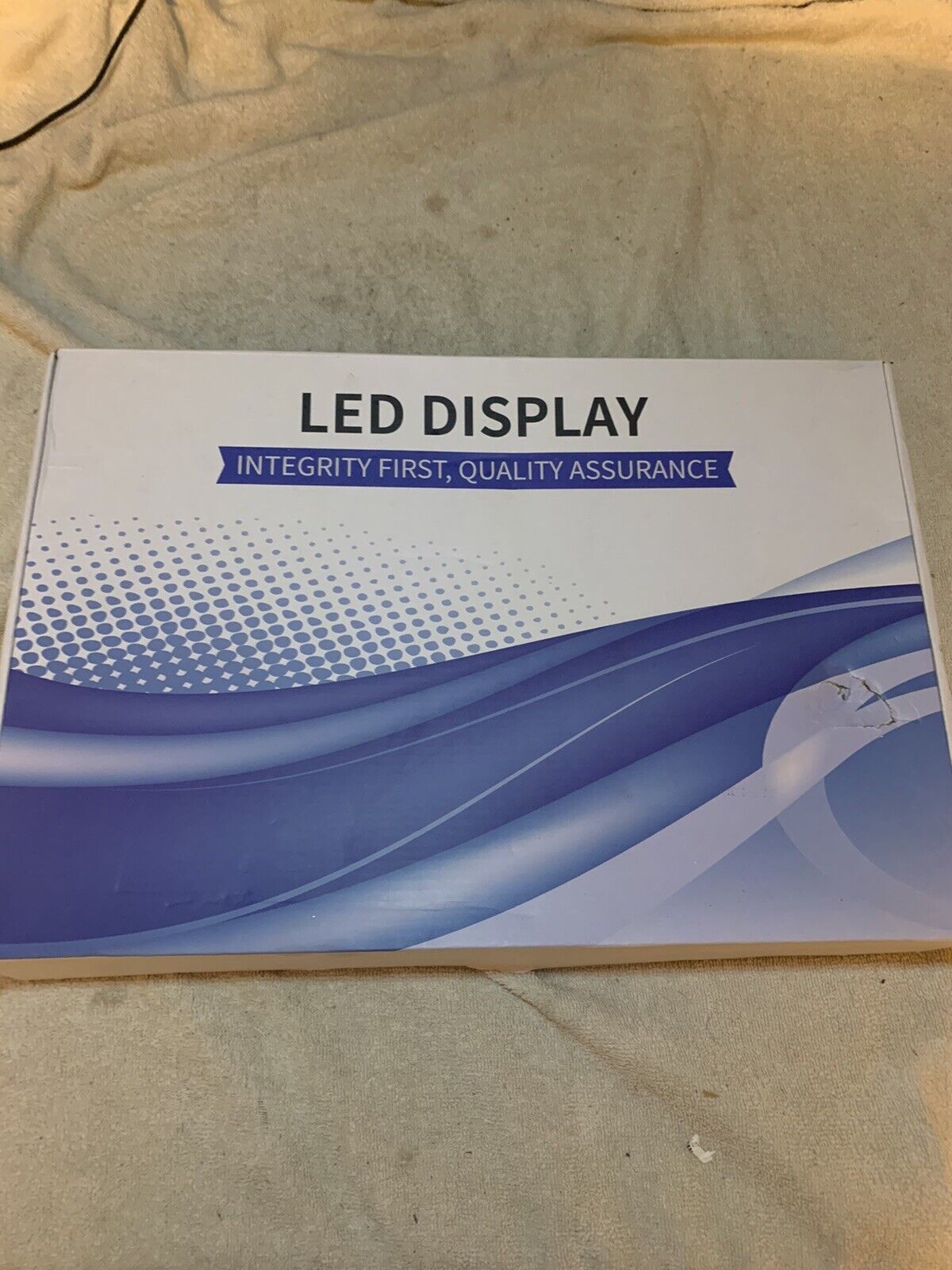 Led display integrity first quality assurance 14-inch portable monitor 