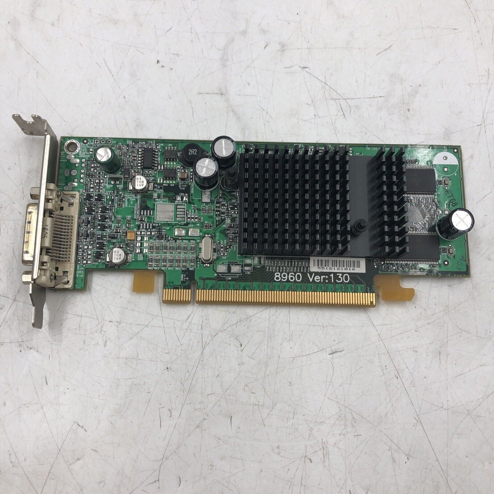 128MB PCI-E GRAPHICS CARD, CN-0P4007-69702-55F 8960.  VER:130 UNTESTED