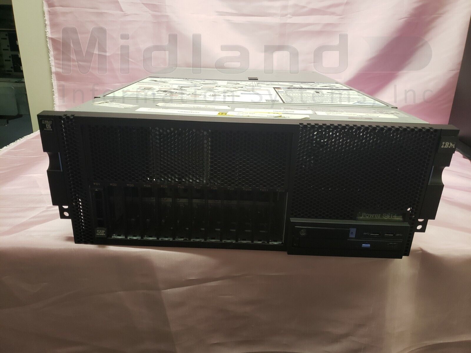 IBM 8286-41A Power S814 3.72GHz 8-Core P8 Server, i series V7R2, 3 OS ULTD users