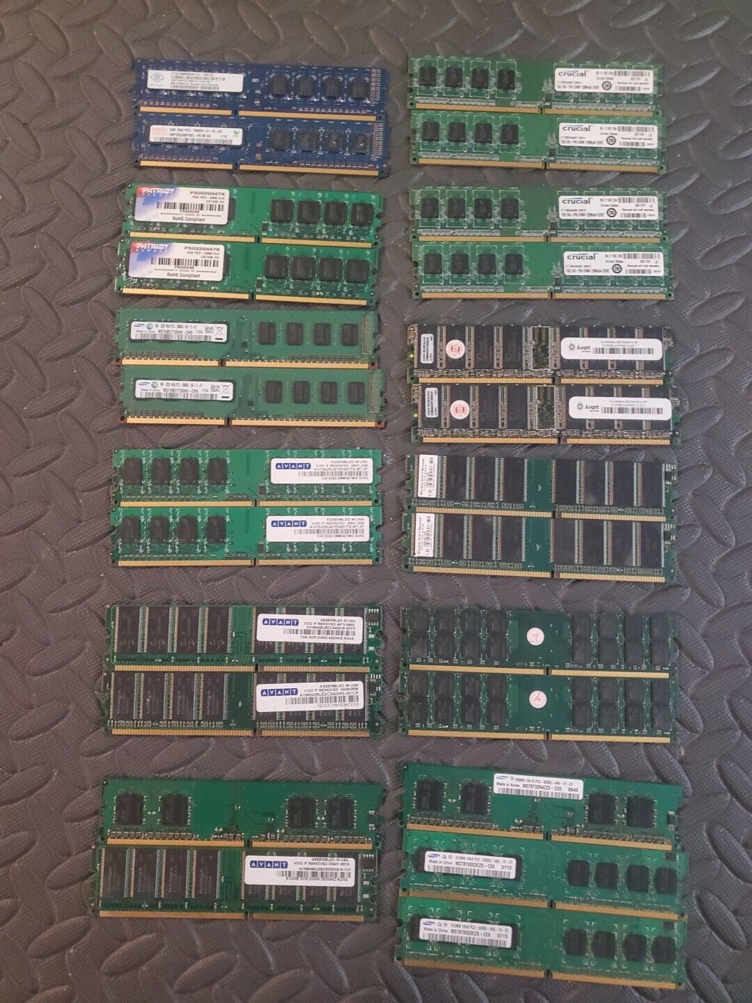 Lot of 25 Mixed ram Memory Pc3 Pc2 Ddr2 DDR  