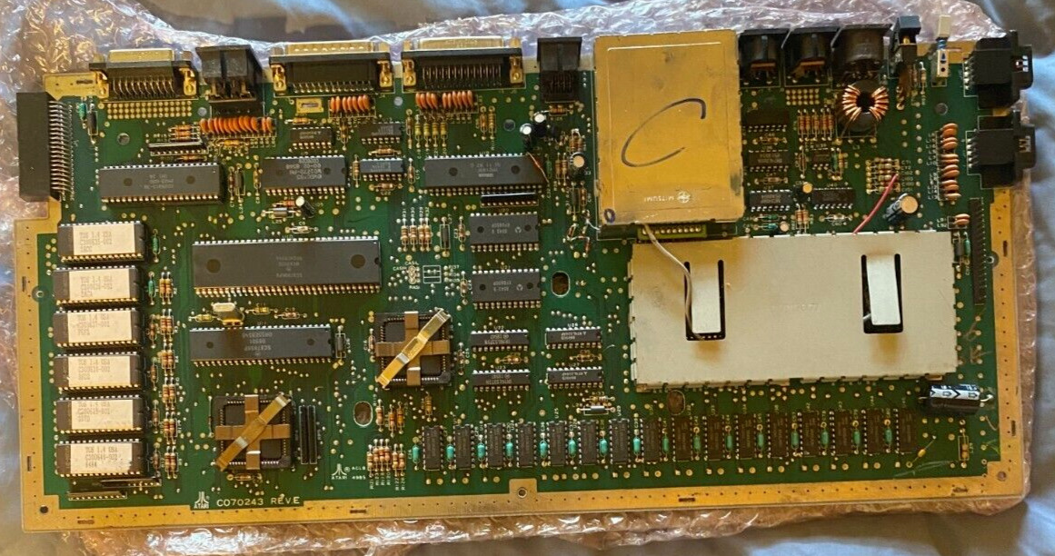 Atari 520 STM OEM PCB Mother Board with Rainbow TOS 1.4 New Tested