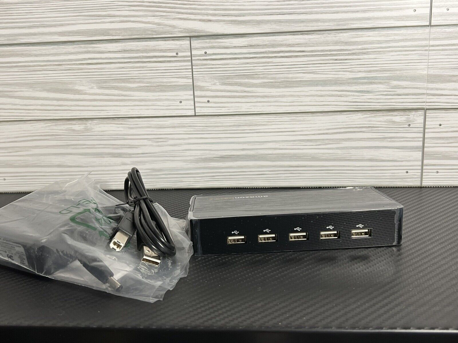 Amazon Basics 10 Port USB Charging Hub Adapter Port Expansion Docking Station 5V
