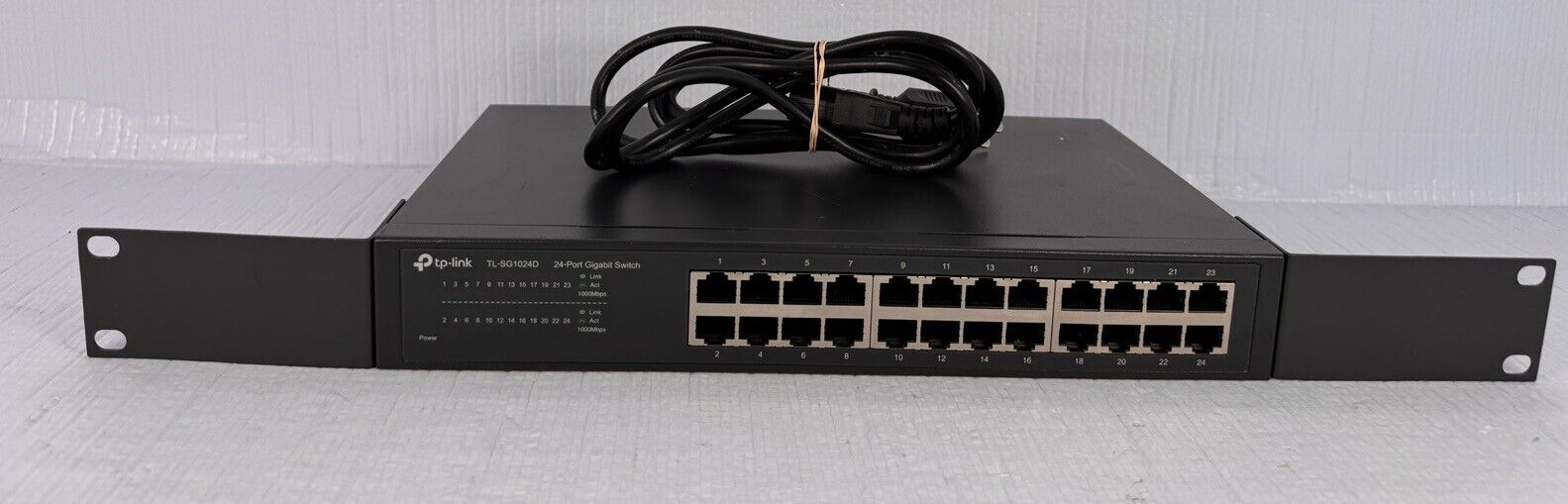 TP-Link 24-Port Gigabit Ethernet Unmanaged Switch Desktop/Rackmount TL-SG1024D