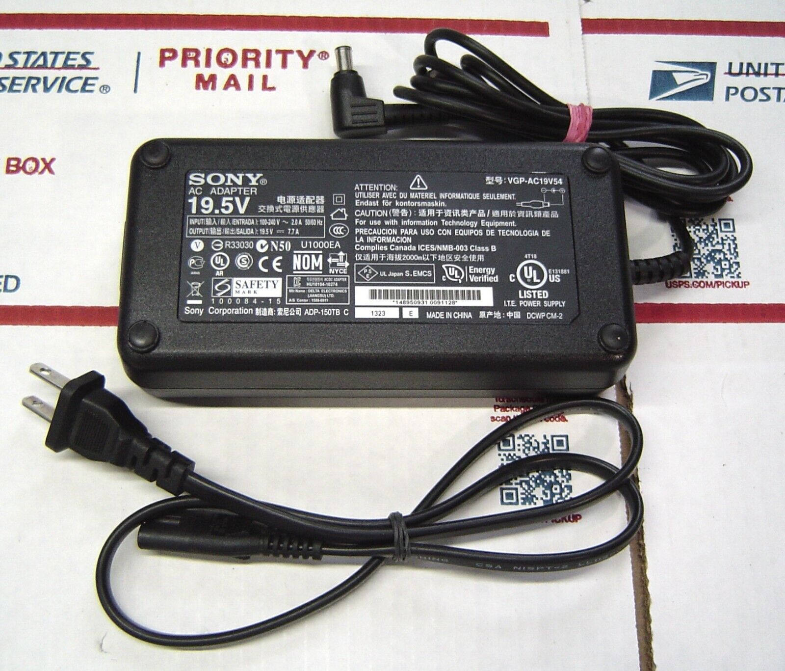 Genuine Sony Charger AC Power Supply VGP-AC19V54 ADP-150TB C 150W 19.5V 7.7 Amps