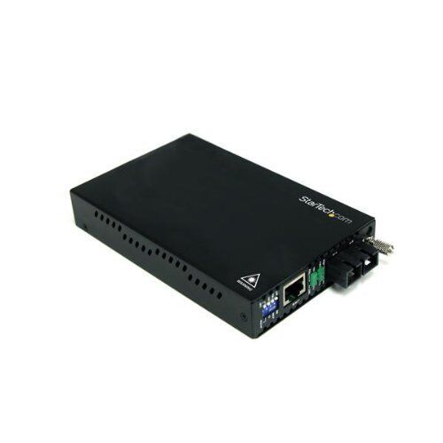 StarTech.com 10/100 Mbps Single Mode Fiber Media Converter SC 30 km -
