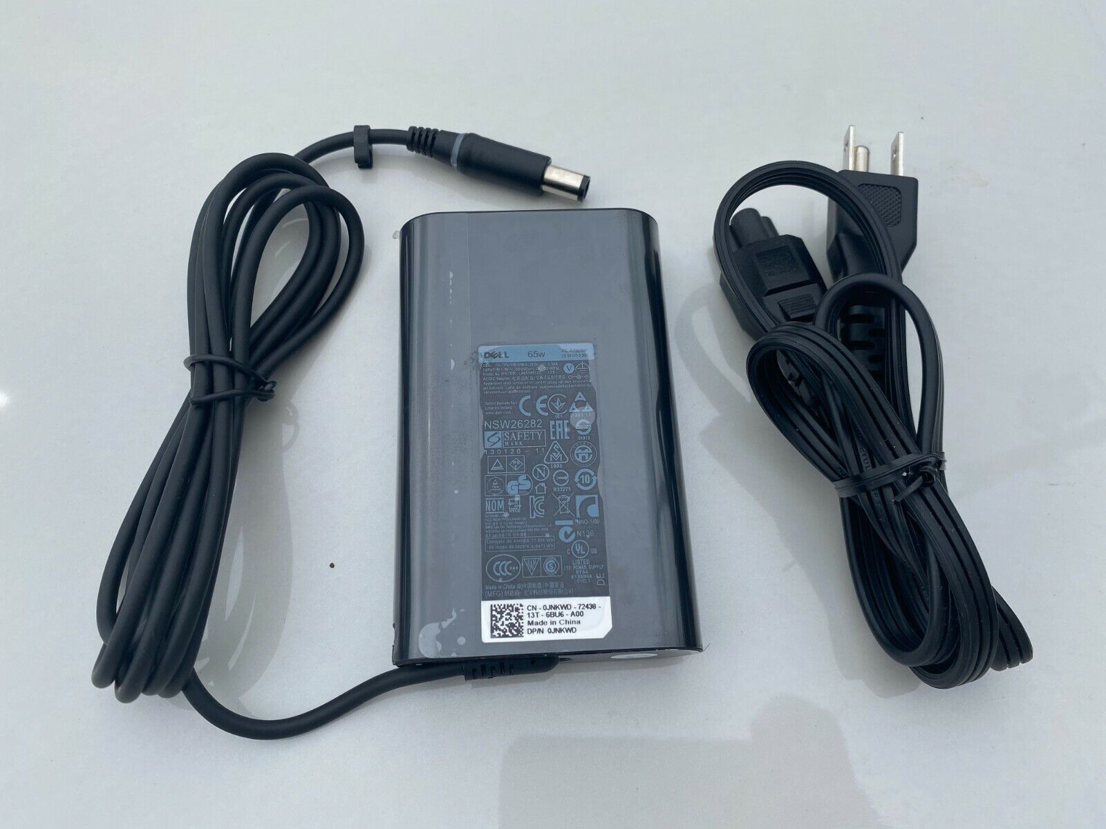 New OEM Genuine Original Dell Inspiron 17R 5737 65W AC Power Adapter Charger