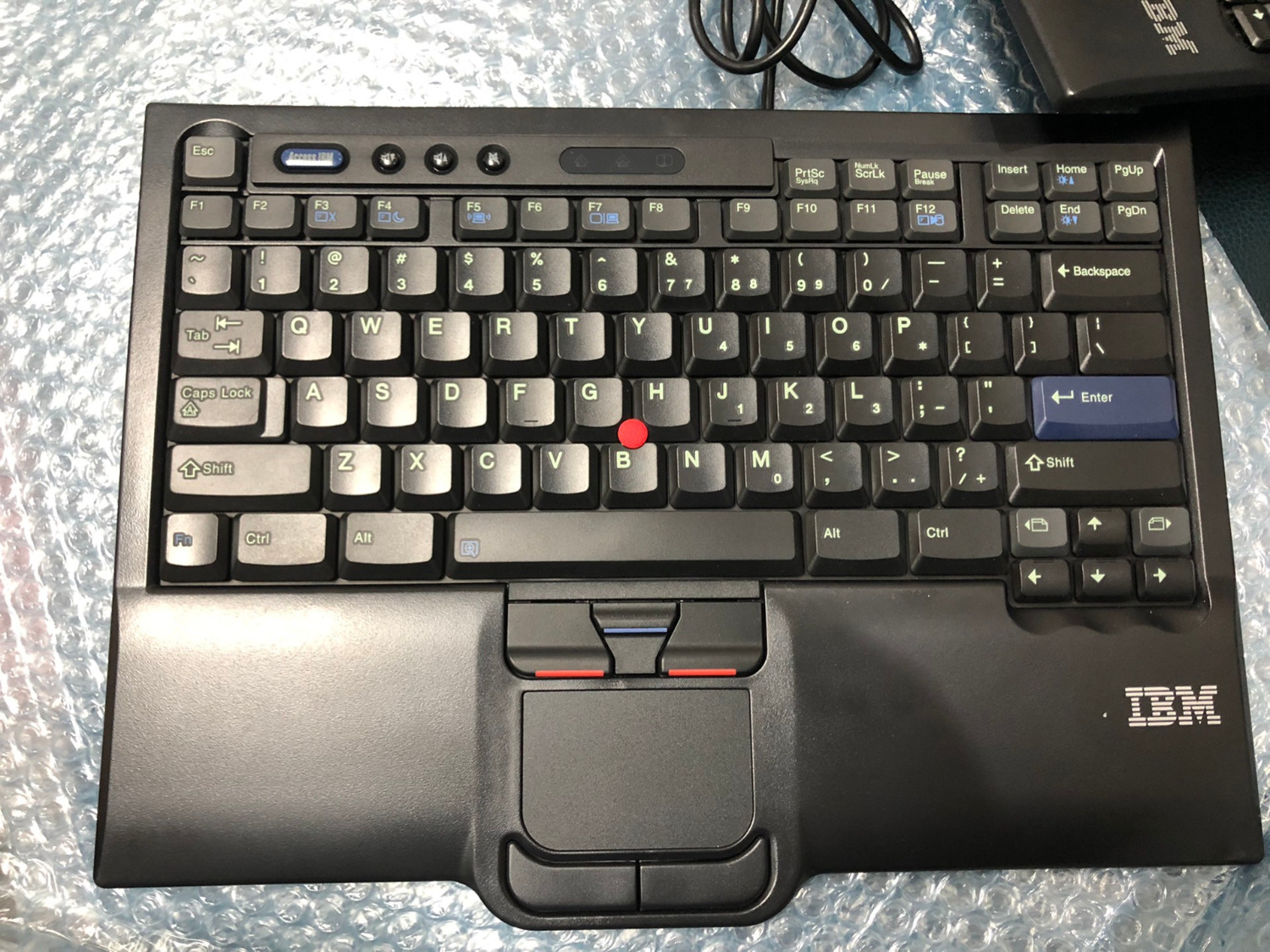 Original Lenovo IBM SK-8845 UltraNav USB Wired Keyboard TrackPoint -US English