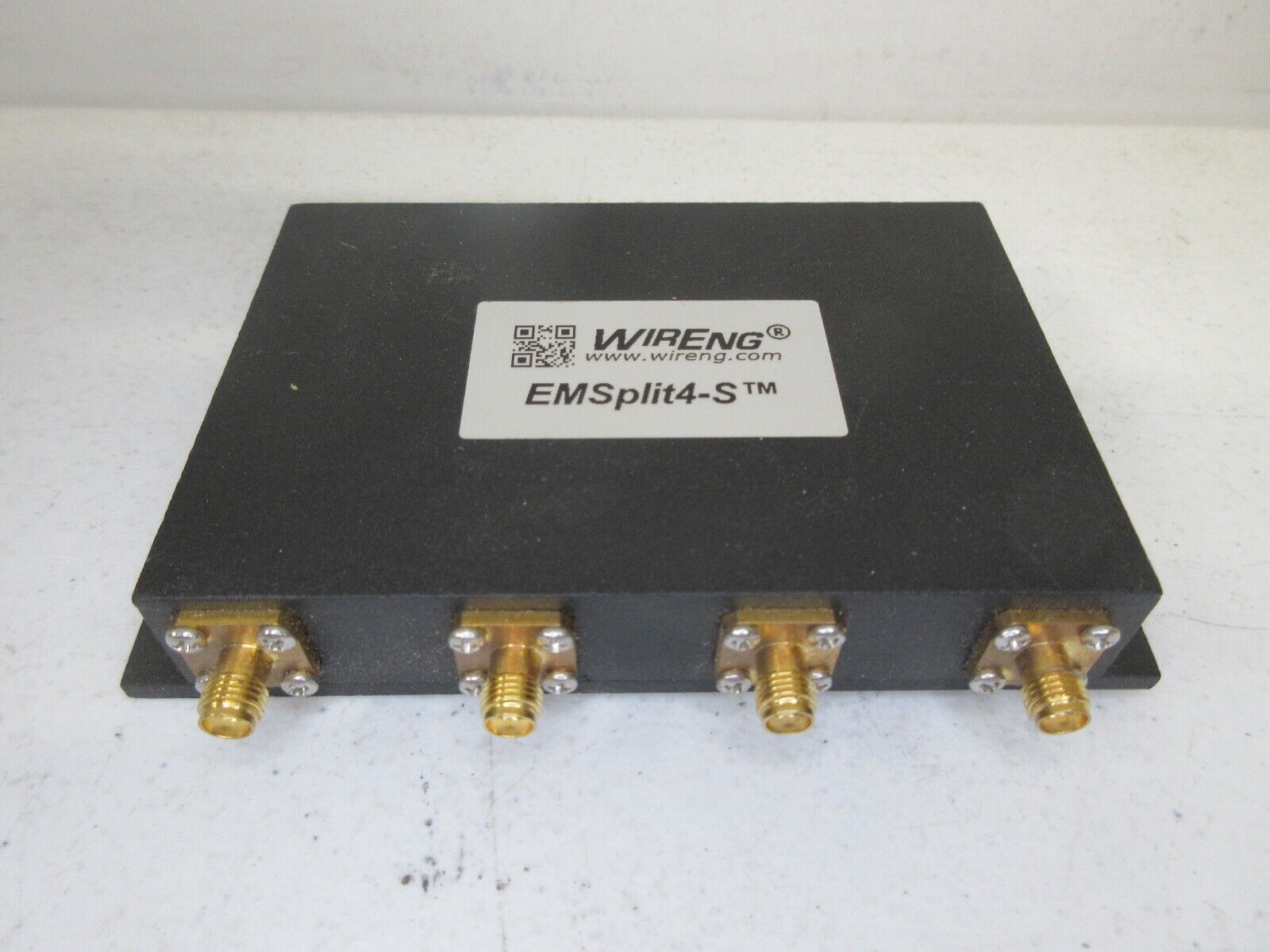 EMSplit4 4-Way Wide Band Bidirectional Splitter 50-ohm 450-5400 MHz N B10S2