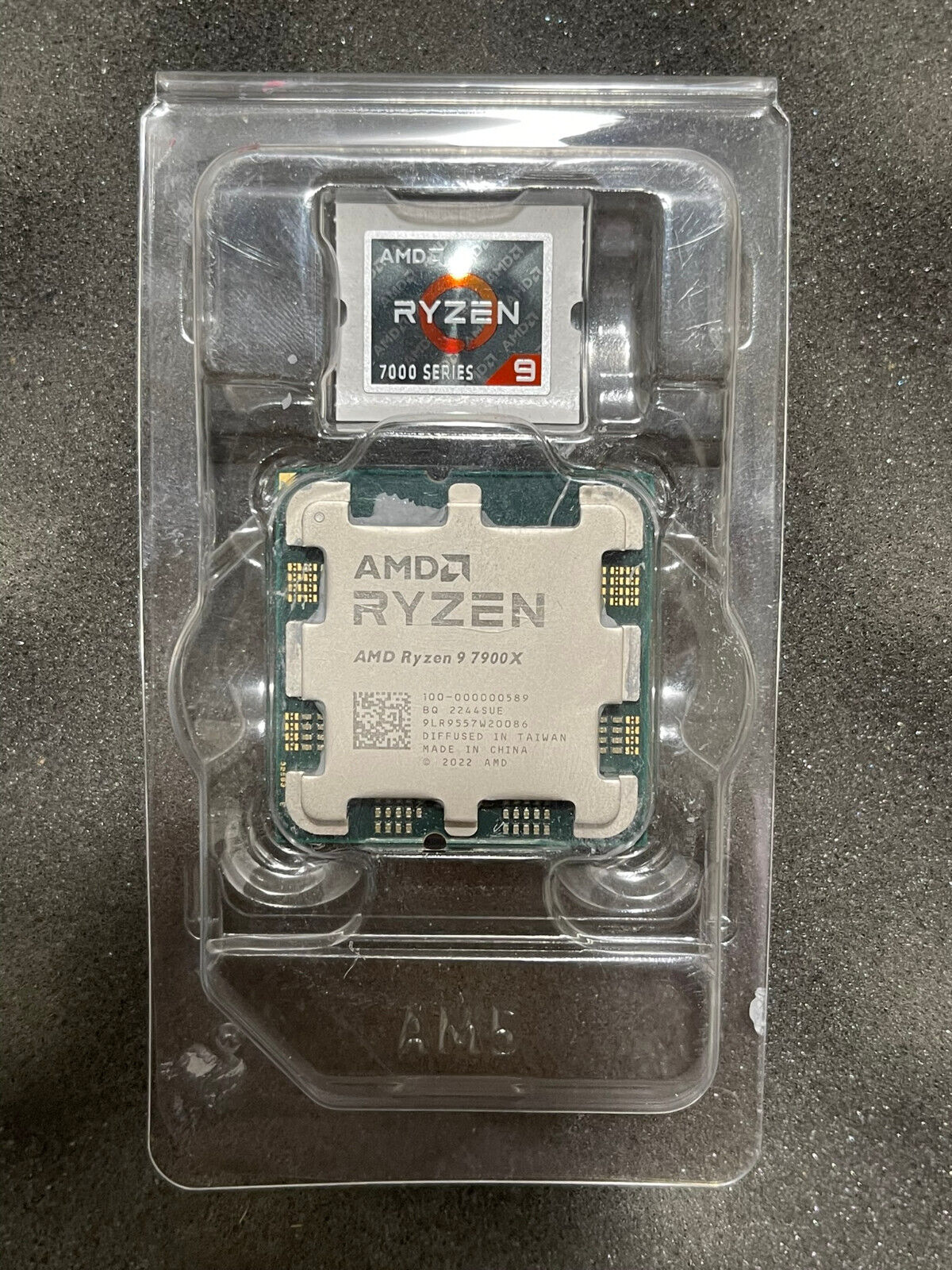 AMD Ryzen 9 7900x Processor (5.6 GHz, 12 Cores, LGA 1718/Socket AM5) No Box
