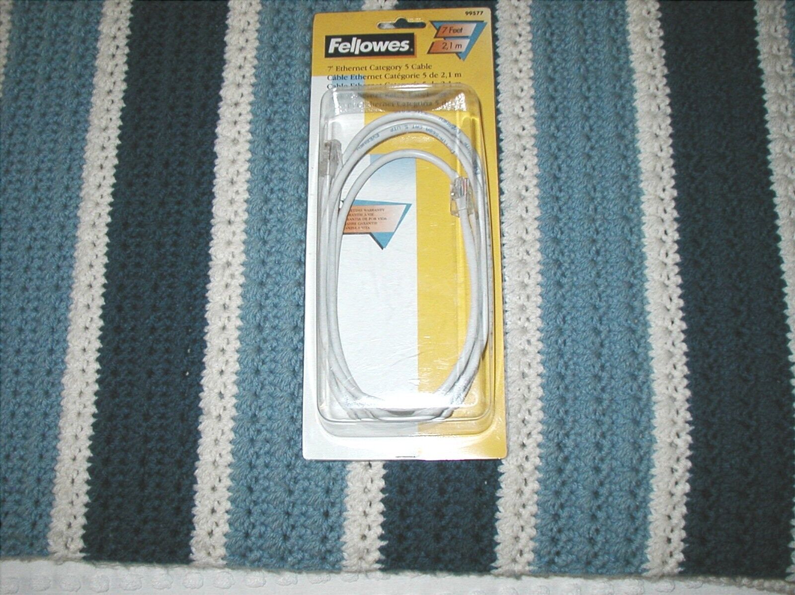 FELLOWES 7 Foot Ethernet Cat 5 Cable RJ-45