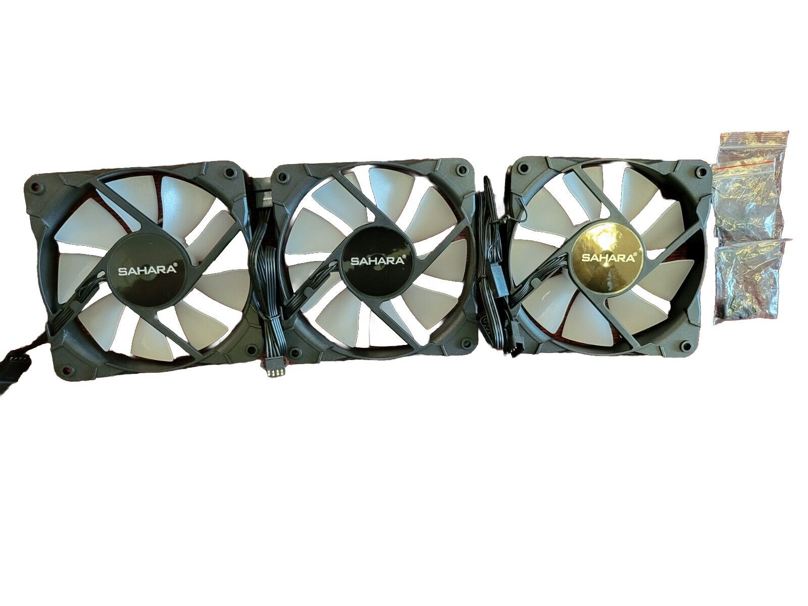 3 Sahara 120mm PC Cooling Fans & Deep Cool Hub (EL076)