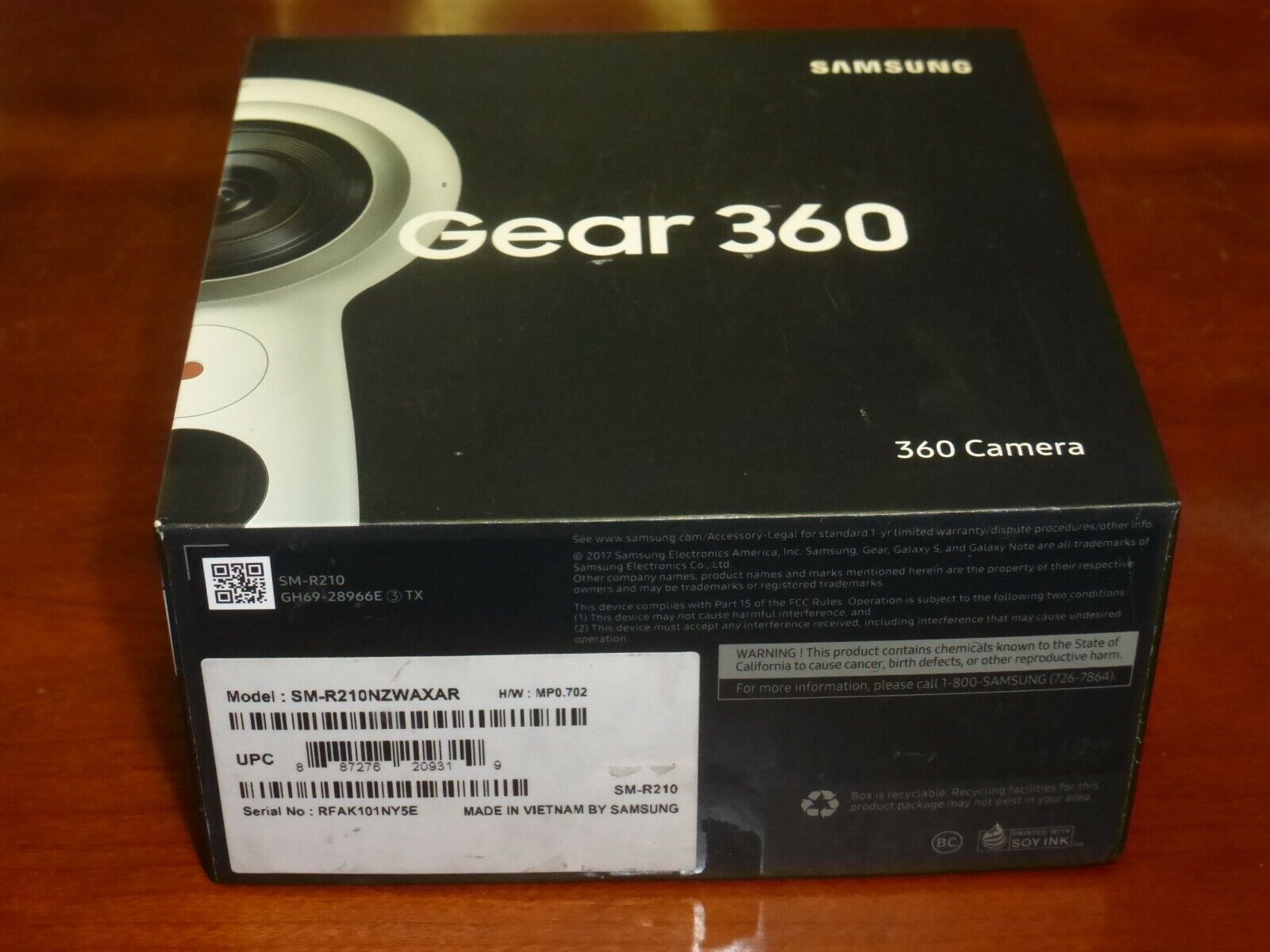 Samsung SM-R210 Gear 360 4K Spherical VR Camera(White)  \