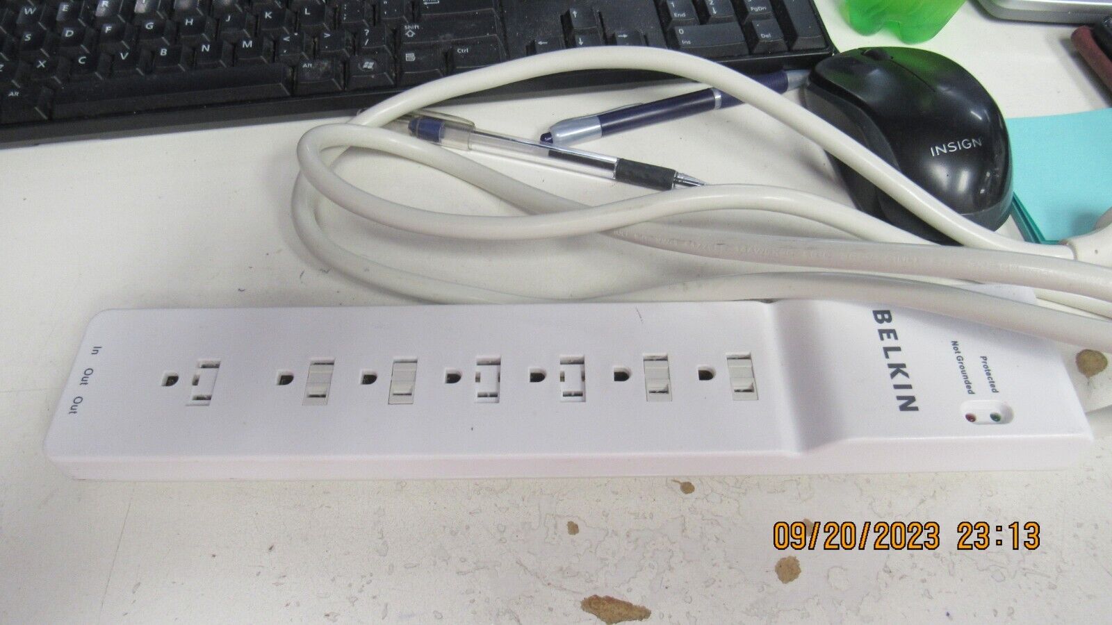 Belkin BE107200-06 7-Outlet Surge Protector Power Strip