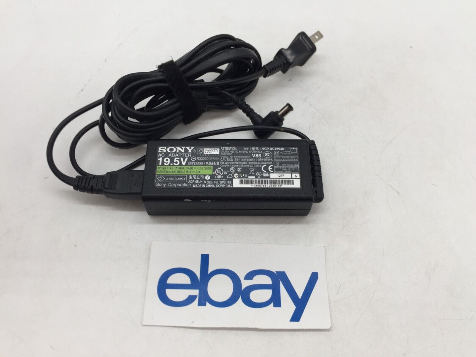 Genuine OEM SONY 65W VGP-AC19V63 19.5V 3.3A AC Adapter Power Charger FREE S/H