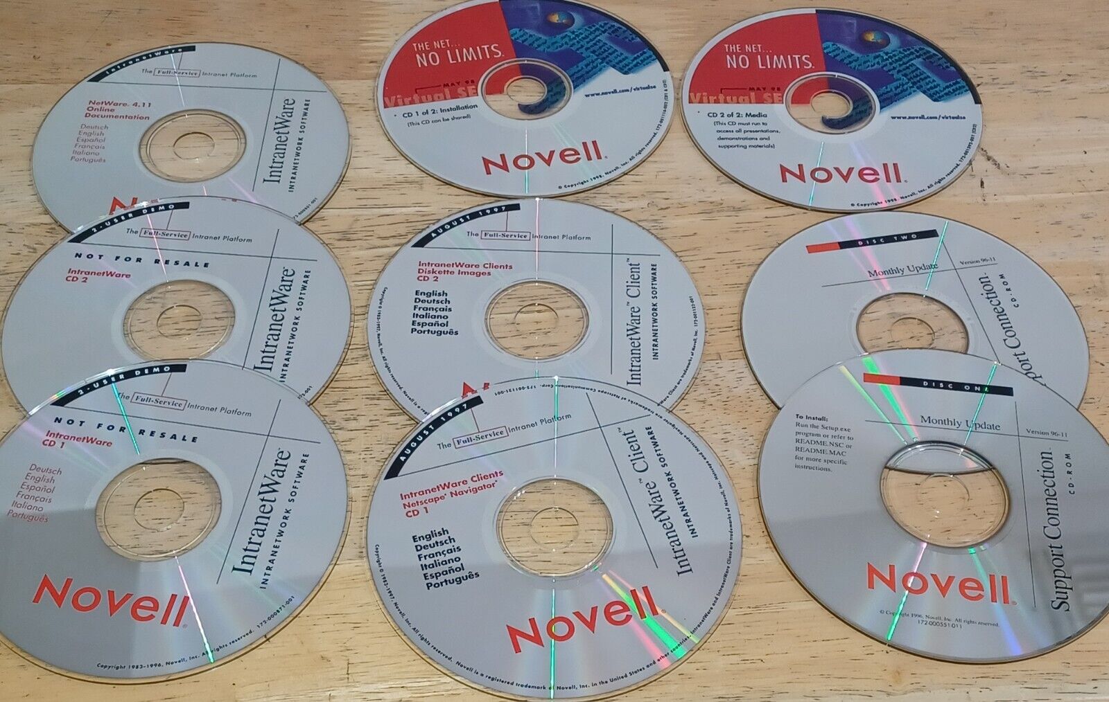 Novell IntranetWare  2-User Demo 1996, Netscape, Support Connection, More