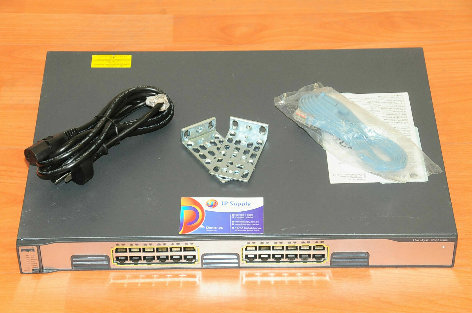 Cisco WS-C3750G-24T-S Switch 24xFE Stackable w/racks 6MthWtyTaxInv