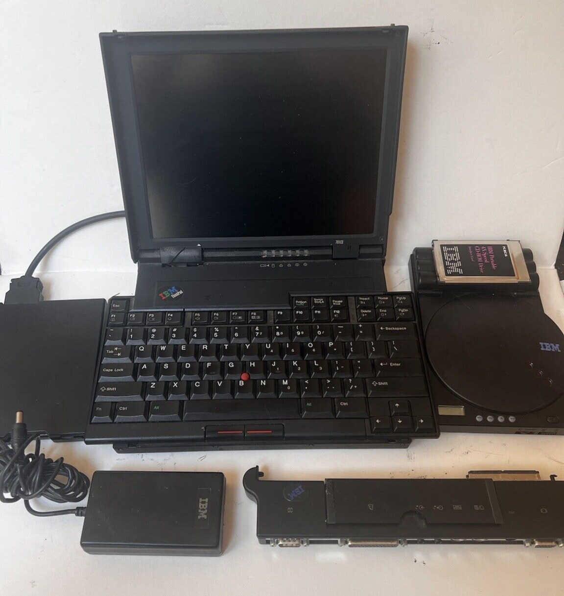 IBM Thinkpad 701CS Laptop Butterfly Keyboard Win3.1 CD/Floppy Drive/Dock/Charger