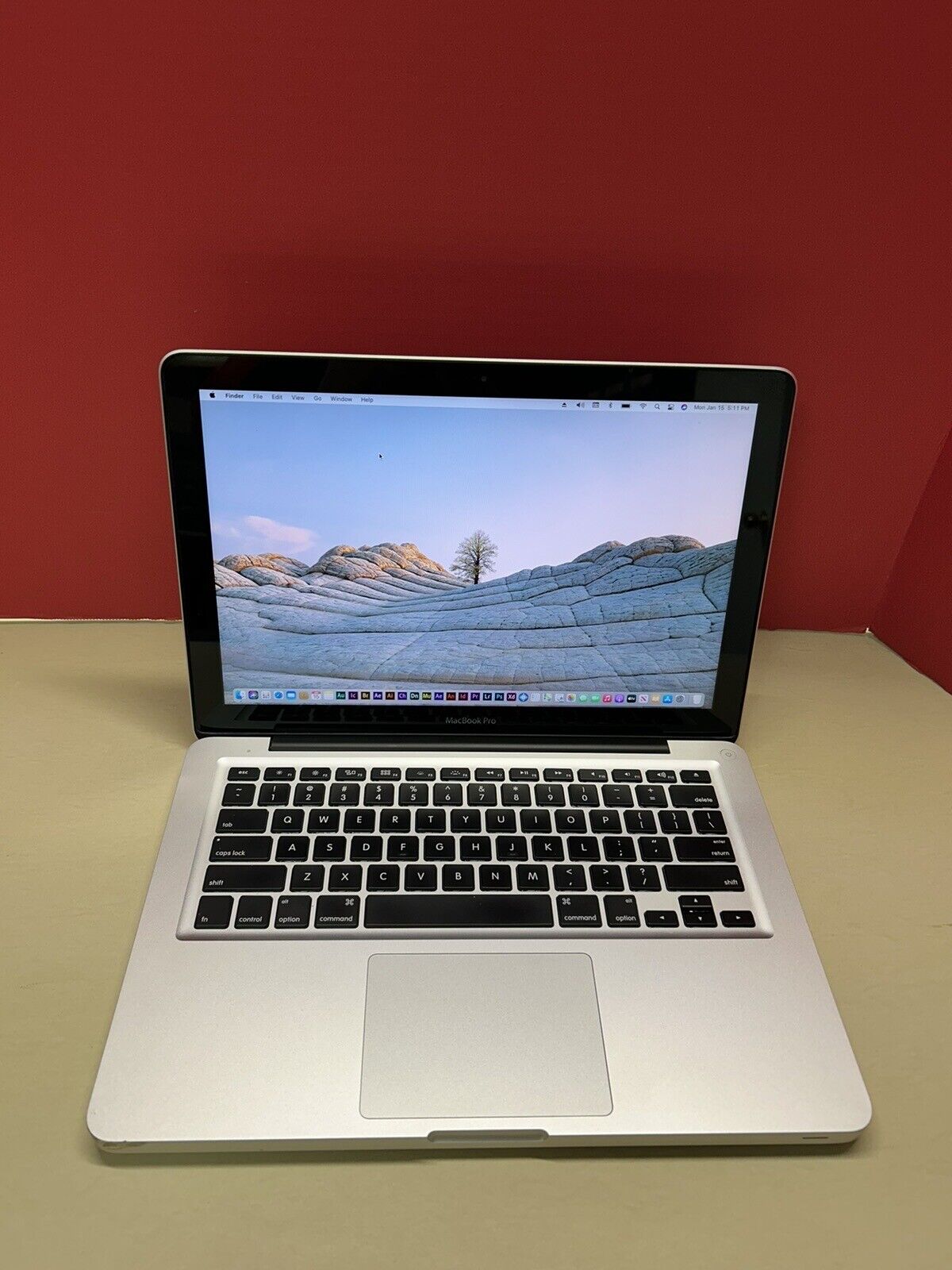 Apple Macbook Pro 13.3” 2.5GHz intel Core i5 16GB RAM 2TB HDD Turbo🔥